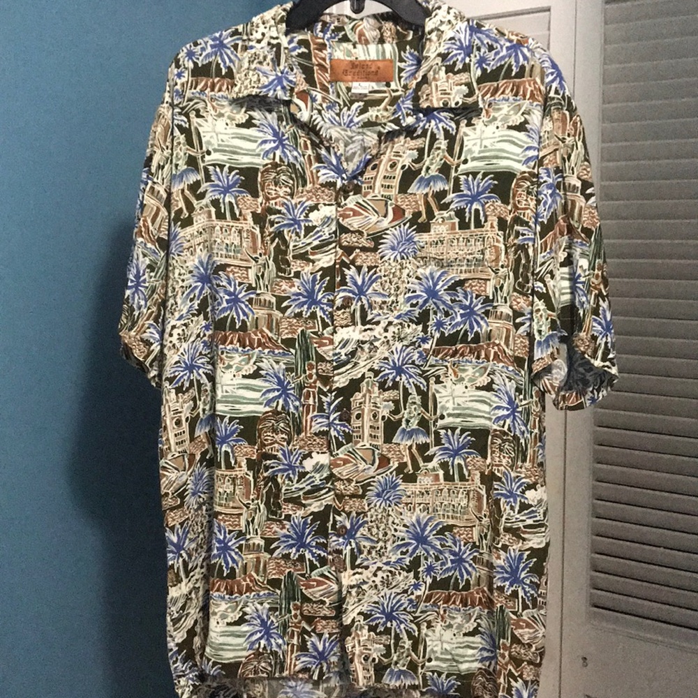Authentic Hawaain Island Traditions Button Down 🏖